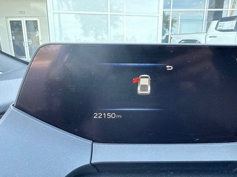 Used 2024 Toyota Prius Prime FWD image 9