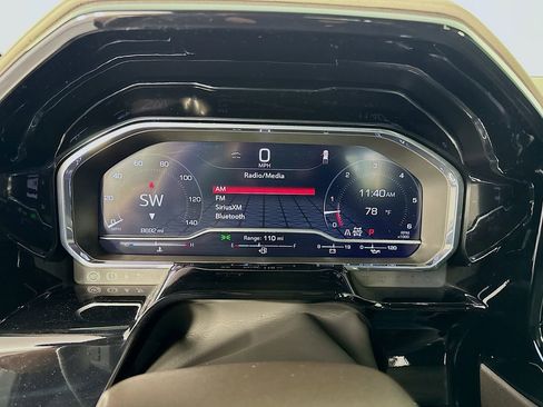 Used 2025 GMC Sierra 1500 SLT w/ SLT Premium Plus Package image 18