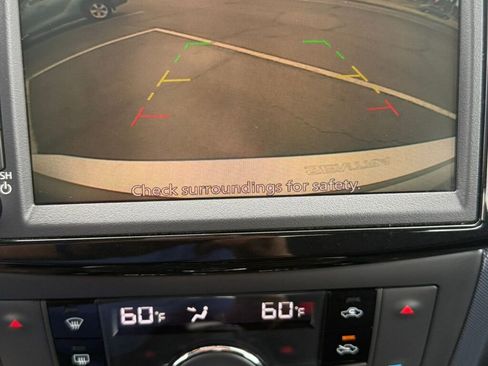 Used 2019 Nissan Sentra SR w/ Exterior Package FWD image 32