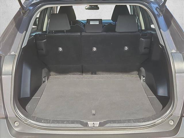 Used 2022 Toyota RAV4 XLE AWD/4WD image 6