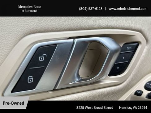 Used 2023 BMW 330i xDrive Sedan w/ Driving Assistance Package AWD/4WD image 26