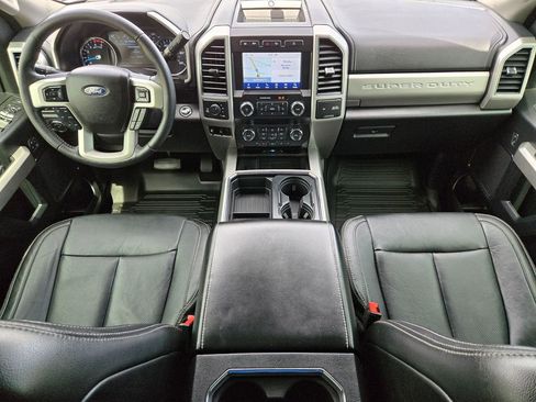 Used 2020 Ford F250 Lariat w/ Lariat Ultimate Package AWD/4WD image 16