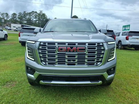 New 2026 GMC Yukon Denali w/ LPO, Floor Liner Package AWD/4WD image 2