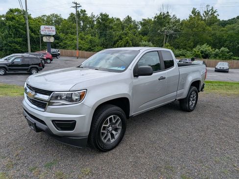 Used 2019 Chevrolet Colorado W/T RWD image 1
