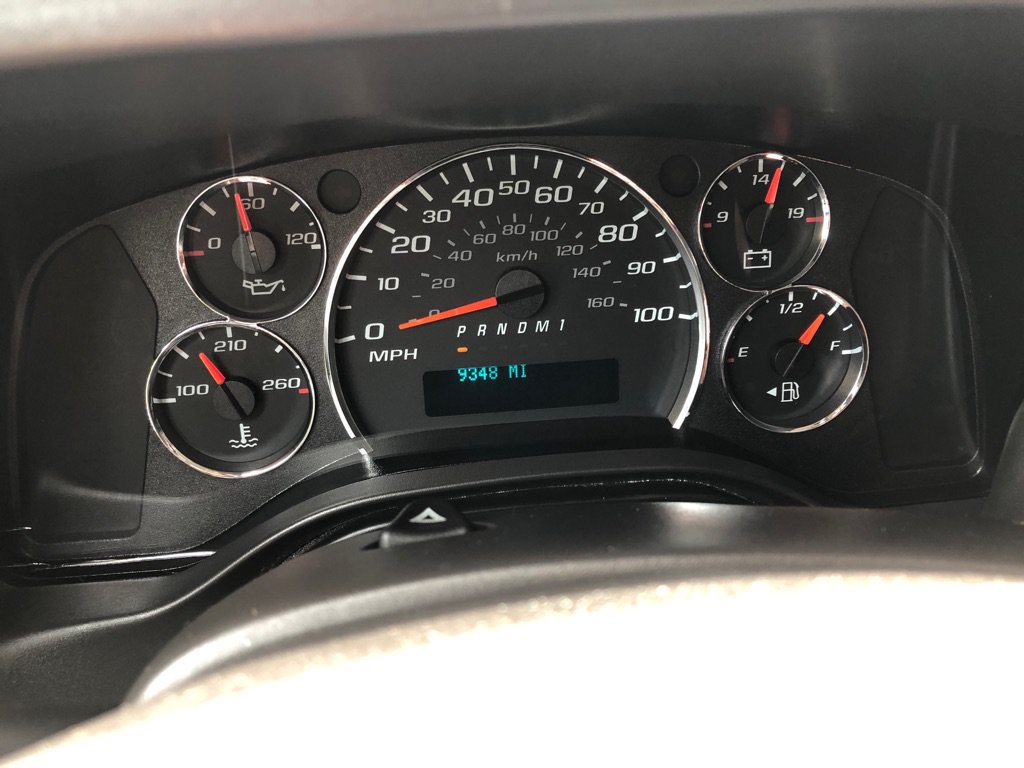 Used 2025 Chevrolet Express 2500 w/ Driver Convenience Package RWD image 32