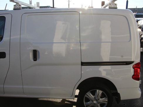 Used 2018 Nissan NV200 SV w/ Navigation Package image 5