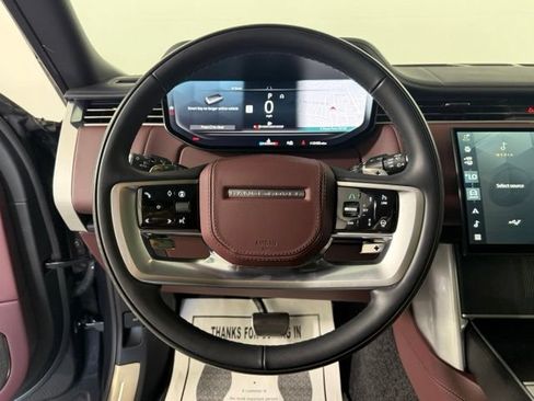 Used 2025 Land Rover Range Rover Autobiography AWD/4WD image 34