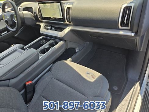 Used 2025 Ford Expedition Active RWD image 19