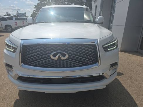 Used 2023 INFINITI QX80 Luxe w/ Cargo Package AWD/4WD image 2