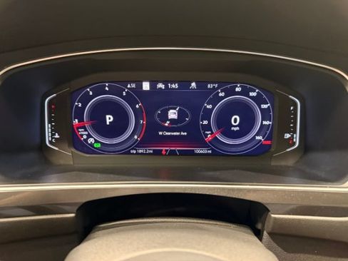 Used 2022 Volkswagen Tiguan SEL R-Line AWD/4WD image 17