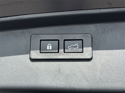 Certified 2025 Subaru Outback Limited image 40