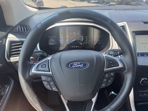 Used 2018 Ford Edge SEL w/ Equipment Group 201A AWD/4WD image 18