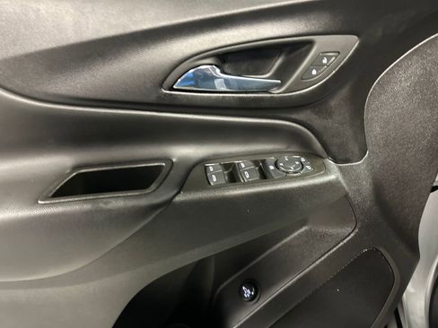 Used 2024 Chevrolet Equinox LT image 14