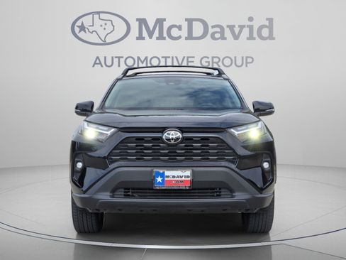 Used 2022 Toyota RAV4 XLE Premium FWD image 8