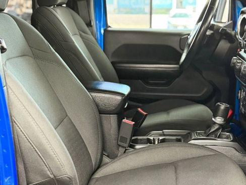 Used 2020 Jeep Gladiator Sport w/ Quick Order Package 24S image 18