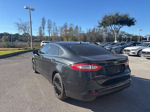 Used 2014 Ford Fusion SE w/ Equipment Group 202A image 3