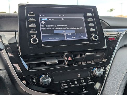 Used 2024 Toyota Camry SE image 17