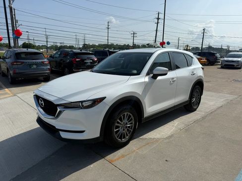 Used 2017 MAZDA CX-5 Touring w/ Preferred Equipment Package AWD/4WD image 5