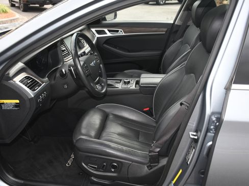 Used 2015 Hyundai Genesis 3.8 w/ Option Group 04 image 8