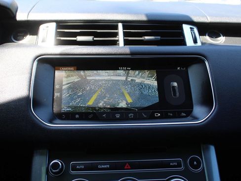 Used 2017 Land Rover Range Rover Sport SE AWD/4WD image 23