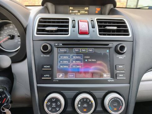 Used 2016 Subaru Forester 2.5i AWD/4WD image 15