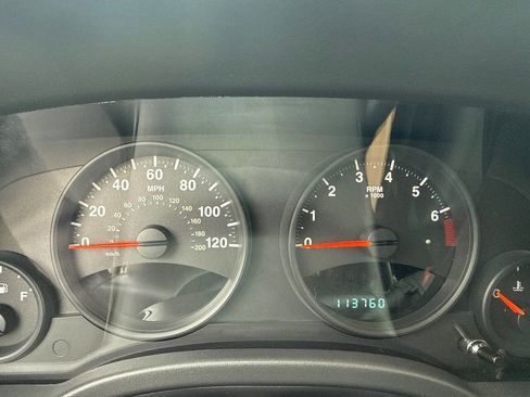 Used 2011 Jeep Compass 2WD image 21