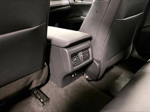 Certified 2025 Toyota Camry SE image 27