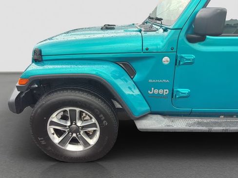 Used 2019 Jeep Wrangler Unlimited Sahara AWD/4WD image 10