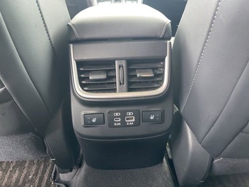 Used 2024 Subaru Outback Limited image 19