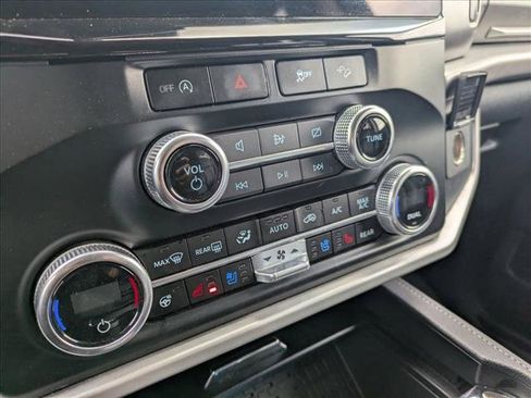 Used 2024 Ford Expedition Max XLT AWD/4WD image 10
