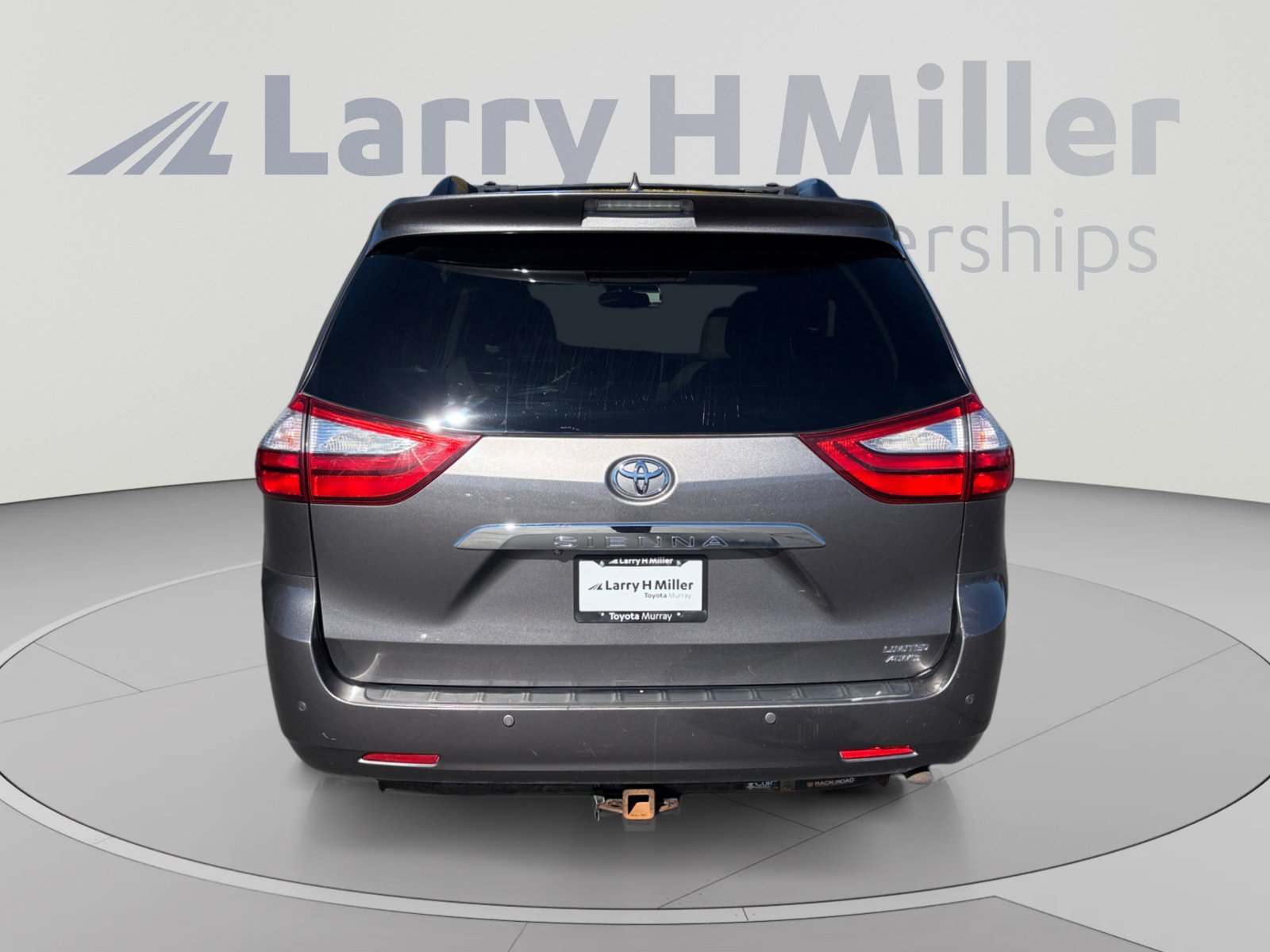 Used 2017 Toyota Sienna Limited AWD/4WD image 4