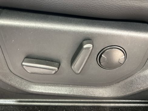 Used 2021 Ford Expedition XLT image 20