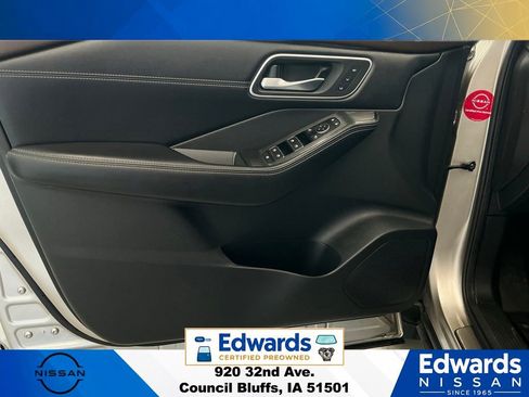 Used 2023 Nissan Rogue Platinum w/ Platinum Premium Package AWD/4WD image 25