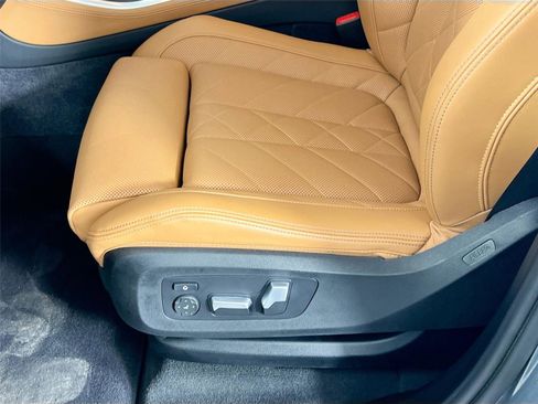 Used 2024 BMW X5 sDrive40i w/ M Sport Package image 18