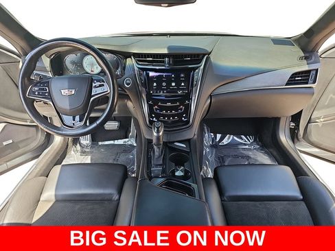 Used 2019 Cadillac CTS V w/ Luxury Package RWD image 9