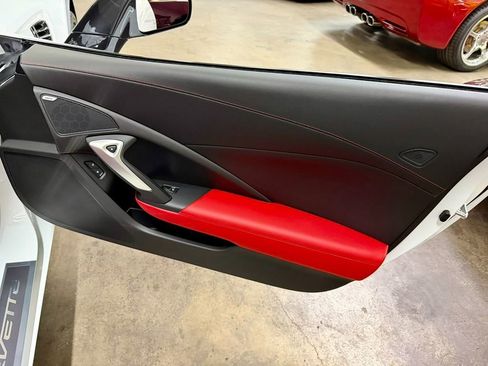 Used 2016 Chevrolet Corvette Z06 w/ 2LZ Preferred Equipment Group image 13