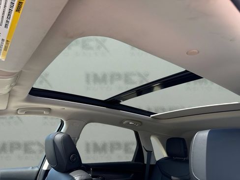 Used 2019 Cadillac XT5 Luxury AWD/4WD image 12