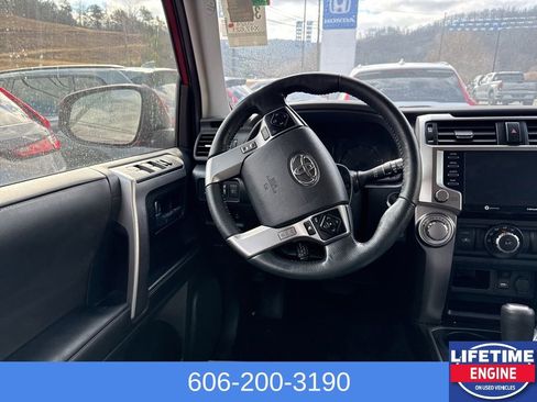 Used 2024 Toyota 4Runner SR5 Premium image 15