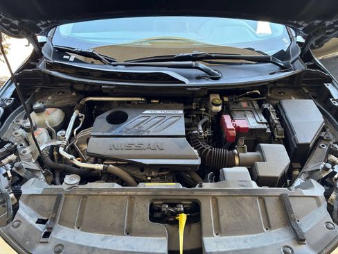 Used 2025 Nissan Rogue SV FWD image 29