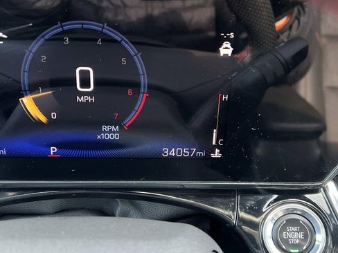 Used 2024 Chevrolet Trax RS w/ Sunroof Package image 17