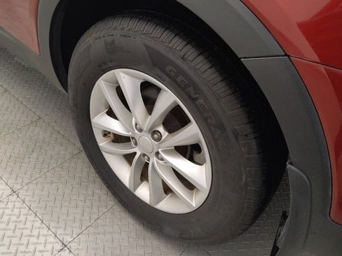 Used 2016 Kia Sorento LX image 31