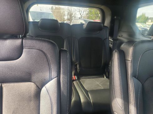 Used 2024 Jeep Grand Cherokee L Altitude image 32