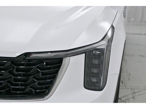 New 2026 Kia Sorento S image 9