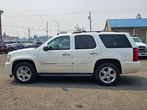 Used 2010 Chevrolet Tahoe LTZ AWD/4WD image 4