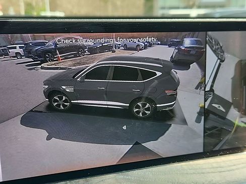 Used 2025 Genesis GV80 2.5T Prestige image 17