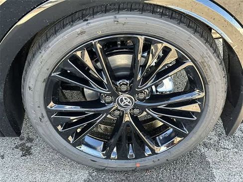 New 2026 Toyota Prius Nightshade image 5