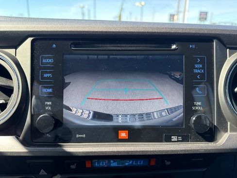 Used 2019 Toyota Tacoma TRD Off-Road AWD/4WD image 24