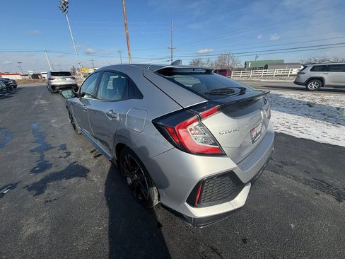 Used 2018 Honda Civic Sport image 4