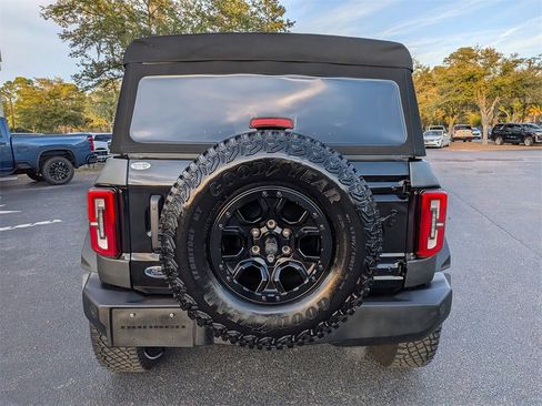Used 2023 Ford Bronco Wildtrak image 5