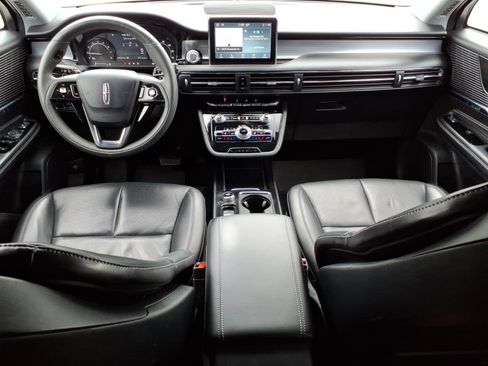 Used 2022 Lincoln Corsair AWD w/ Premium Package image 10